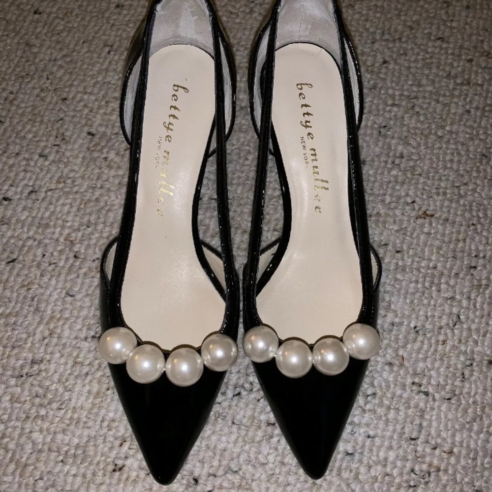 EUC Bettye Mueller Audrey Women’s 7M